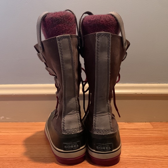 Sorel Snow Boots - Picture 4 of 7